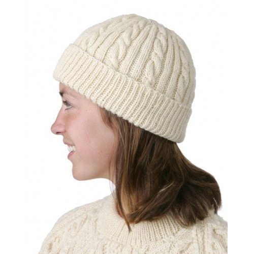 Cozy Cables: Hand-Knit Worsted Wool Toques – Your Head's New Best Friend