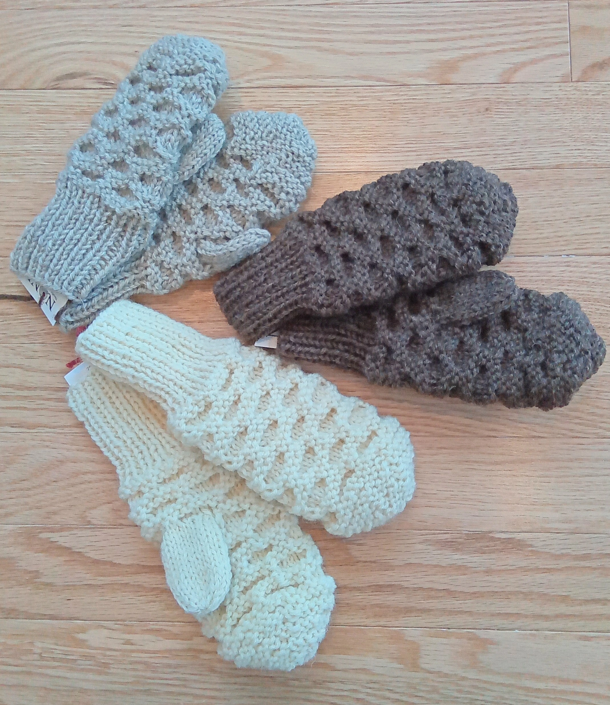 Bubble Mitts: Silky Smooth Fun for Kids - Bath Time Bliss!